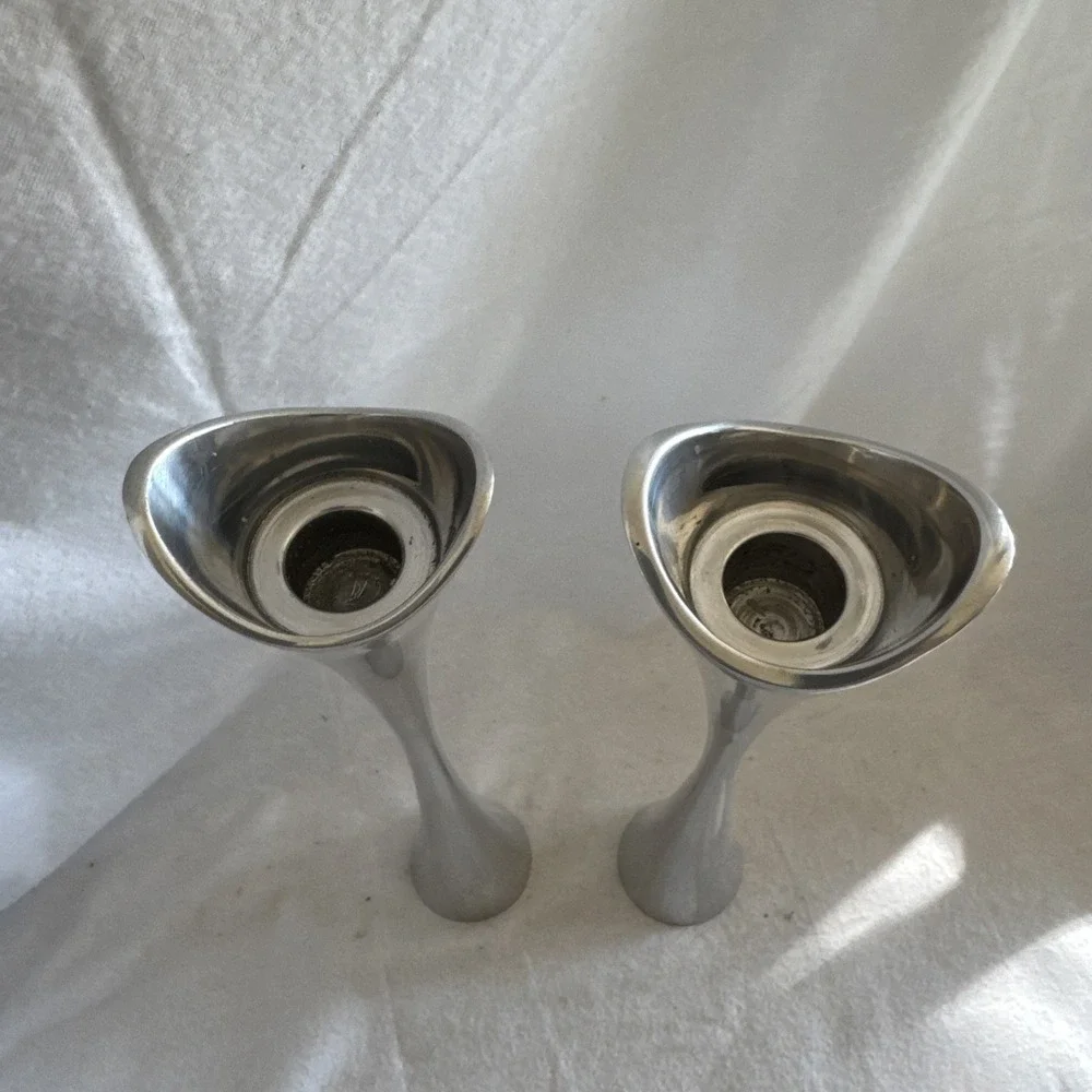 Nambre Heritage Curve Modernist Candlesticks by Lisa Smith Clean Lines 11